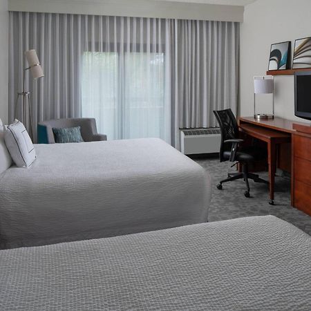 Courtyard By Marriott Jacksonville At The Mayo Clinic Campus/Beaches Ngoại thất bức ảnh