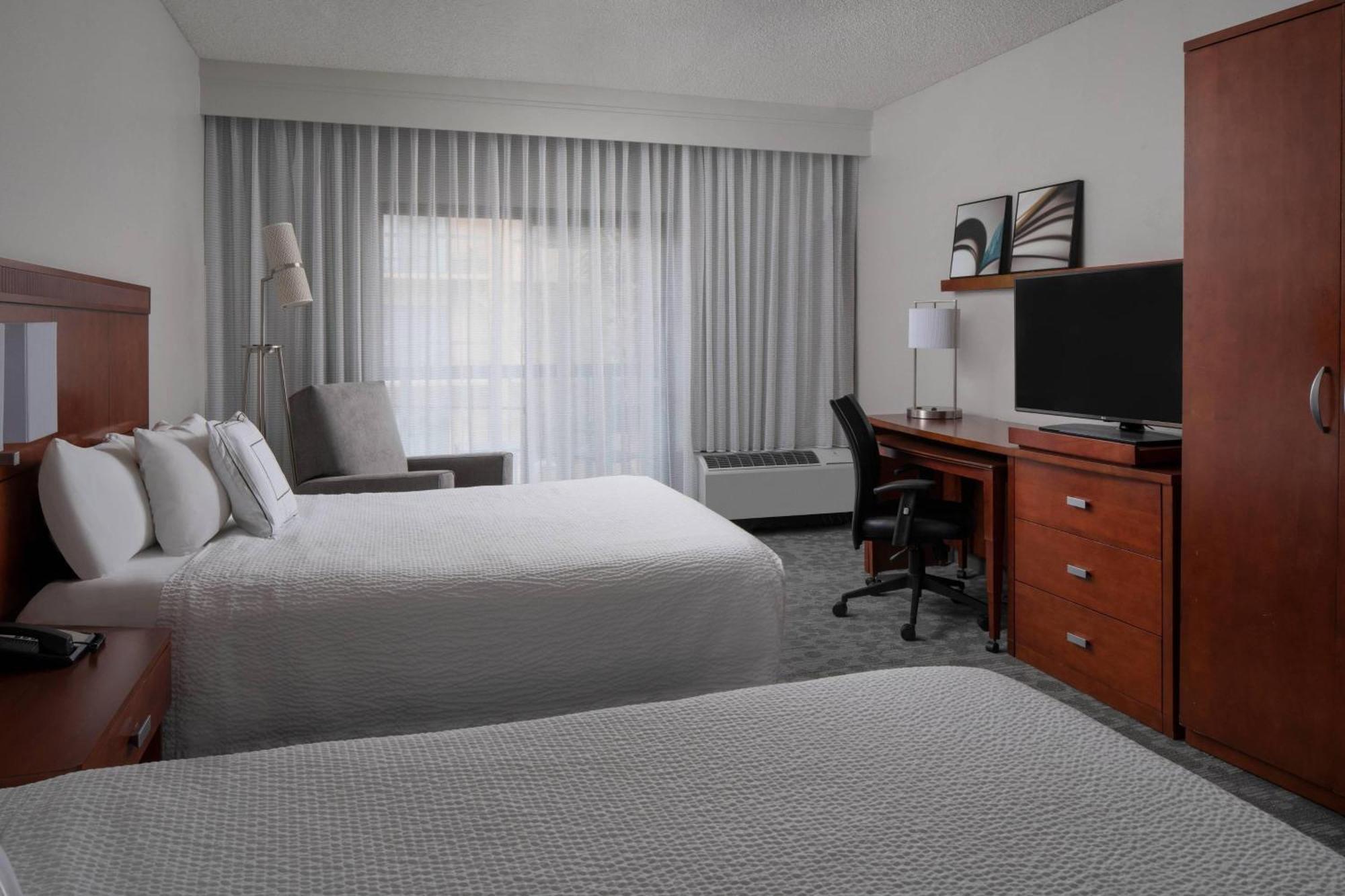 Courtyard By Marriott Jacksonville At The Mayo Clinic Campus/Beaches Ngoại thất bức ảnh