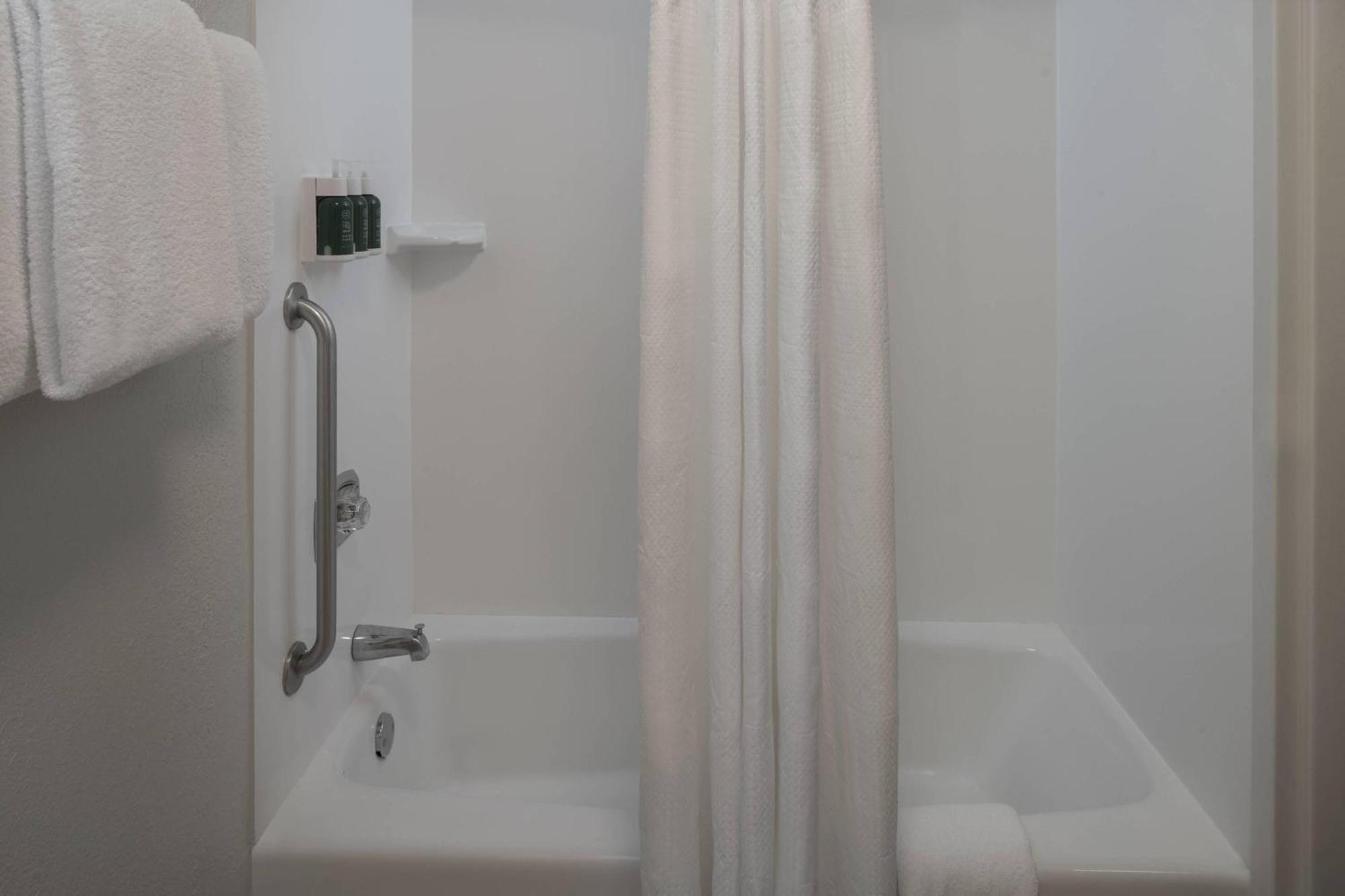 Courtyard By Marriott Jacksonville At The Mayo Clinic Campus/Beaches Ngoại thất bức ảnh