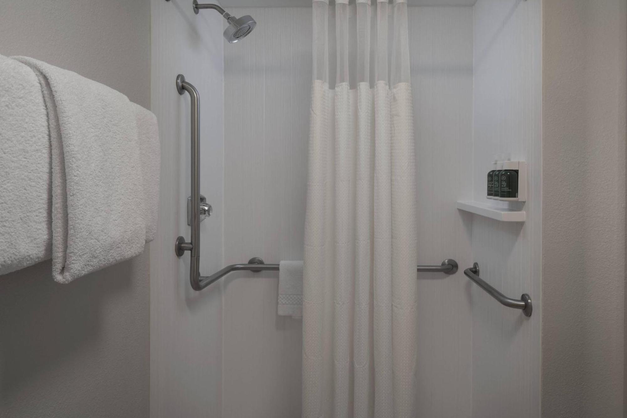 Courtyard By Marriott Jacksonville At The Mayo Clinic Campus/Beaches Ngoại thất bức ảnh