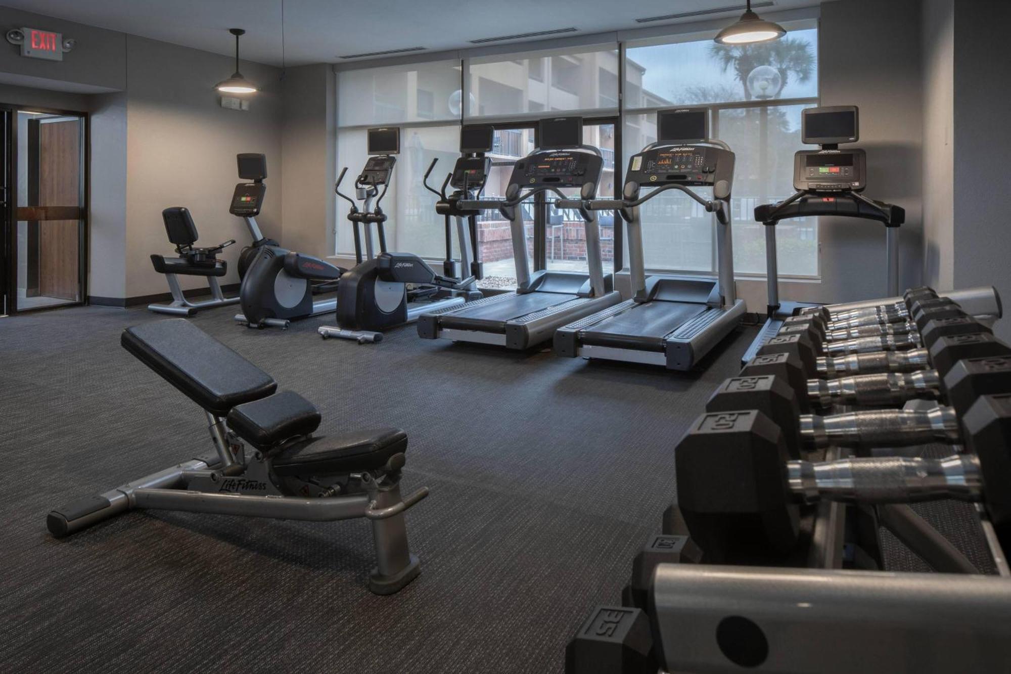 Courtyard By Marriott Jacksonville At The Mayo Clinic Campus/Beaches Ngoại thất bức ảnh