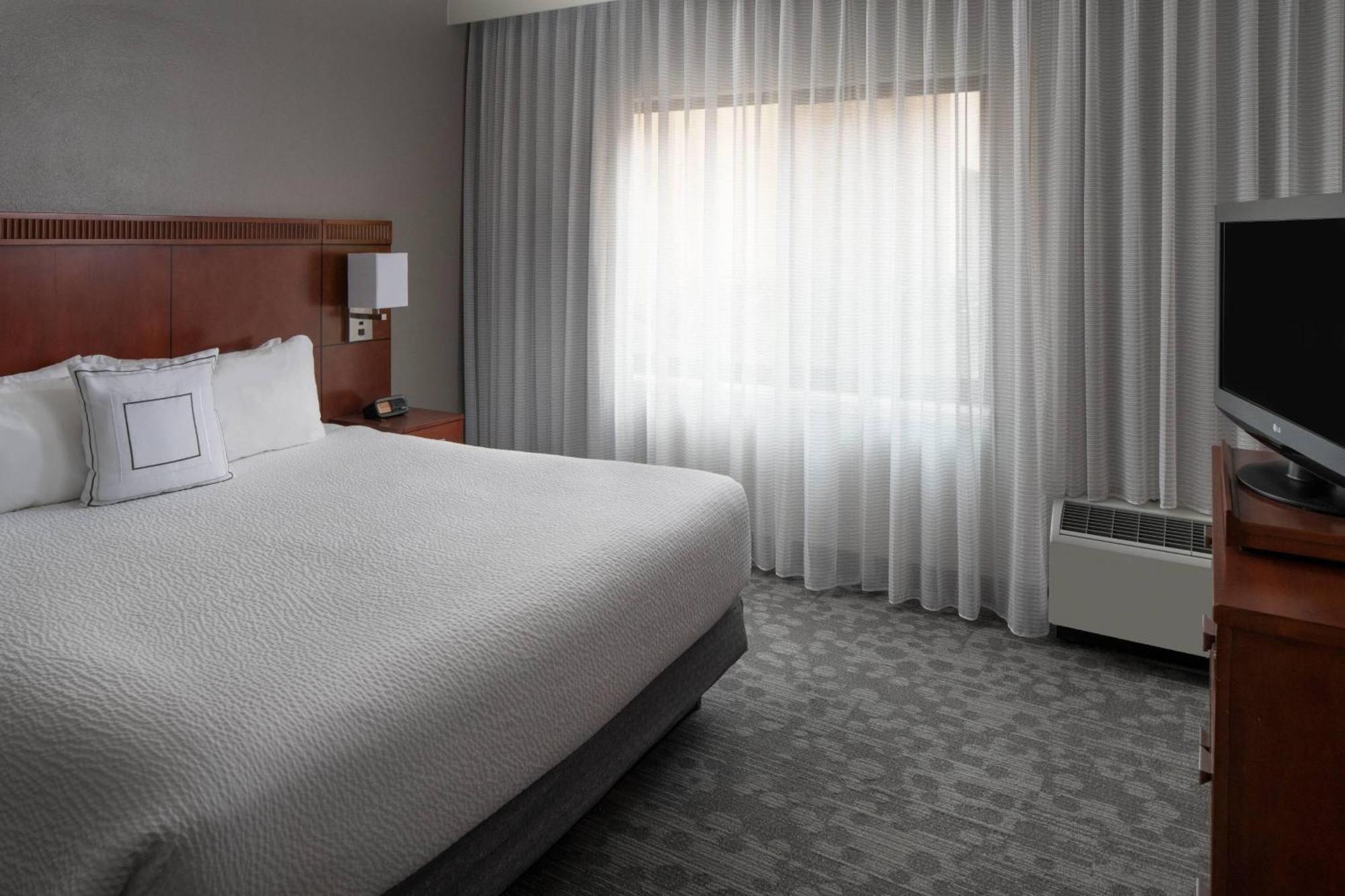 Courtyard By Marriott Jacksonville At The Mayo Clinic Campus/Beaches Ngoại thất bức ảnh